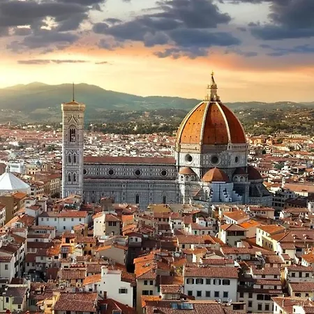 Romantico Attichino Con Terrazzo Vista Duomo !! Appartamento *